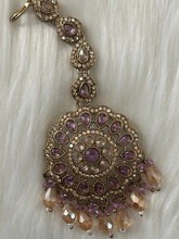 Elegant Uncut Kundan Earrings with Tikka Set