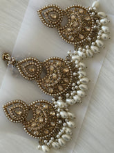Pearl Earrings with Tikka Set