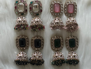 AD with Pearl Earrings