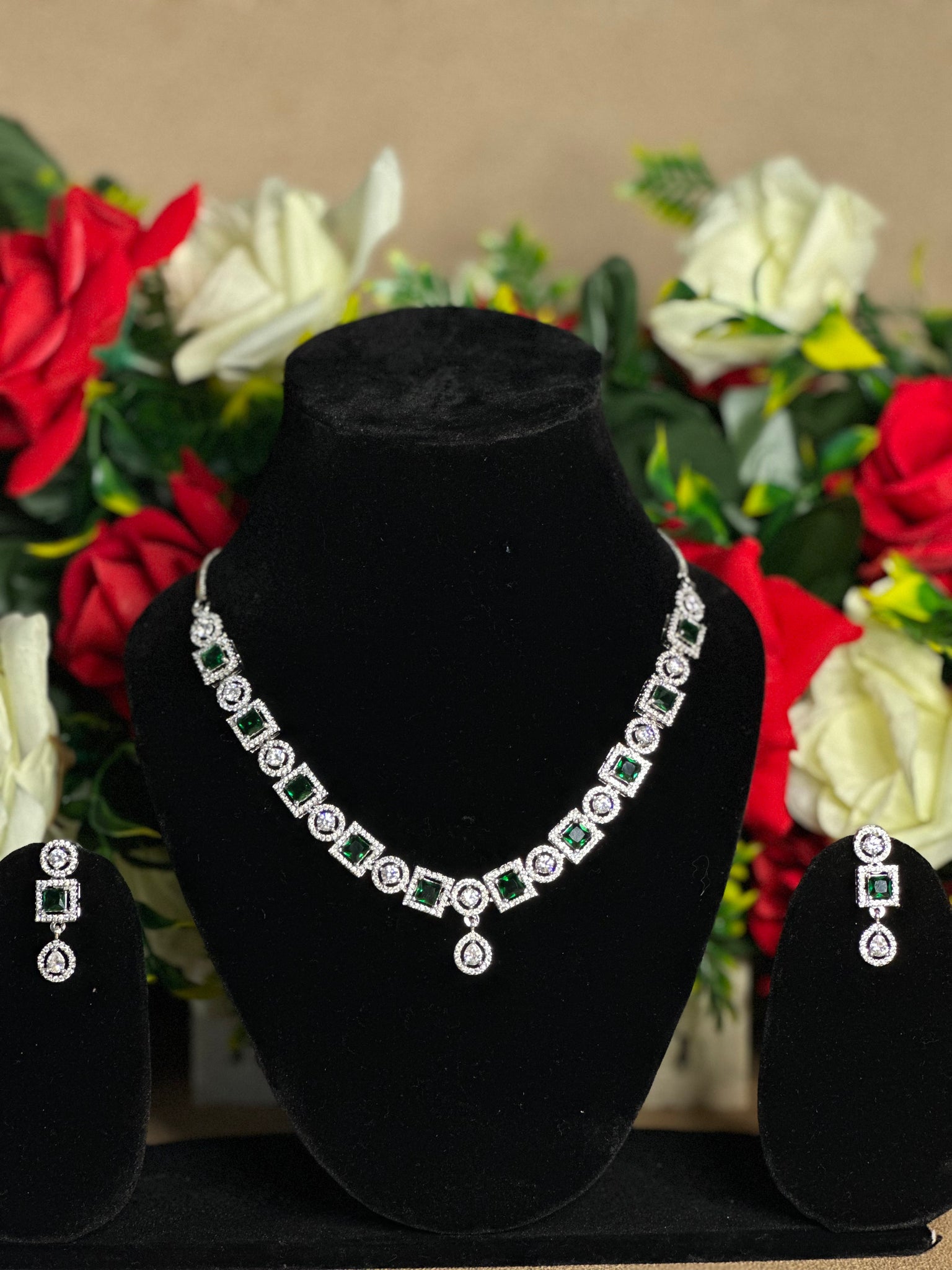 AD  Necklace Set