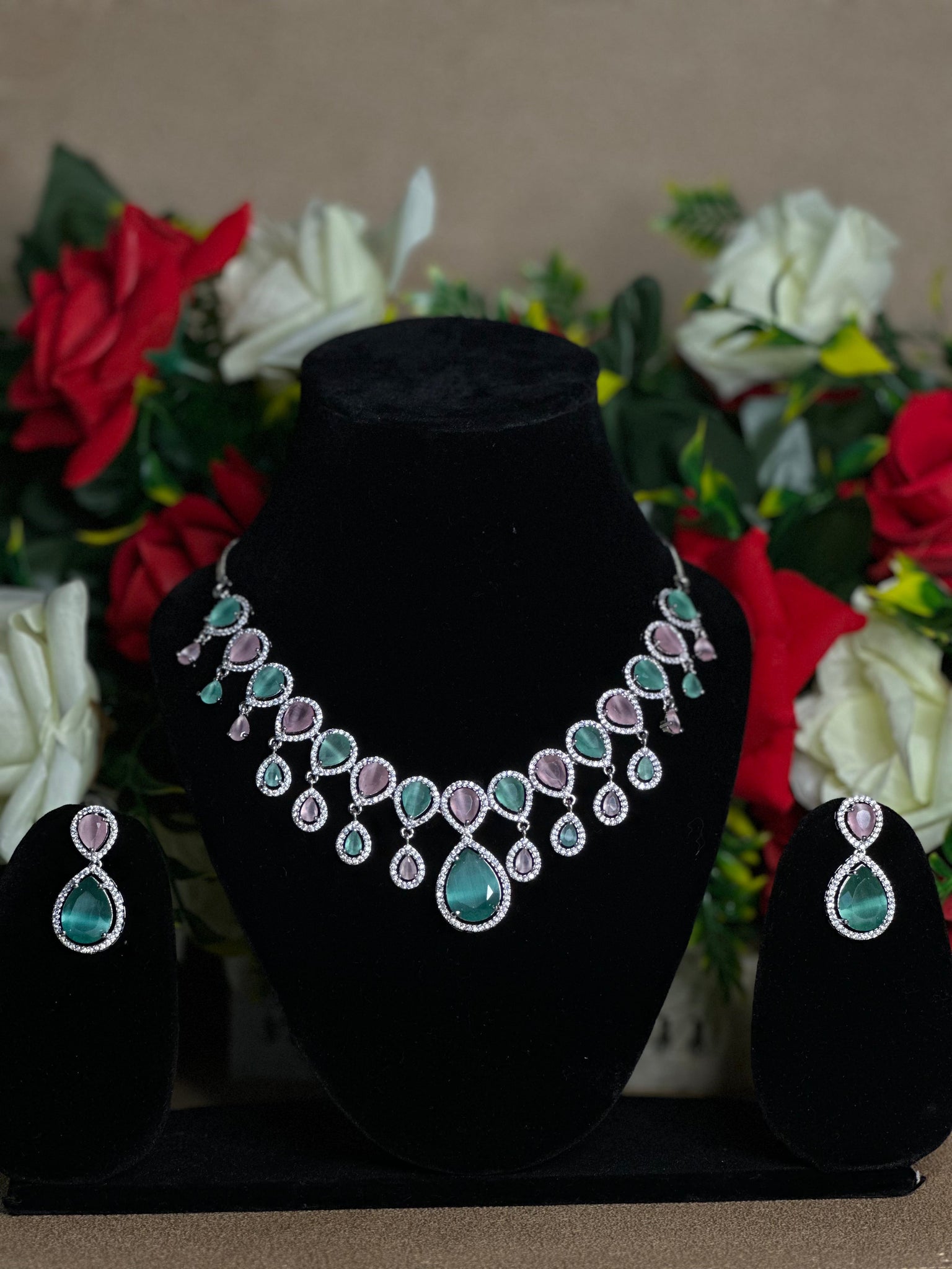 AD Necklace Set